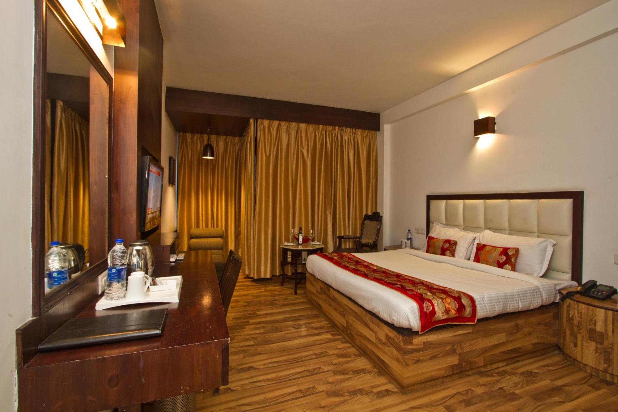 The Whispering Inn Resort And Bar มะนาลี ภายนอก รูปภาพ